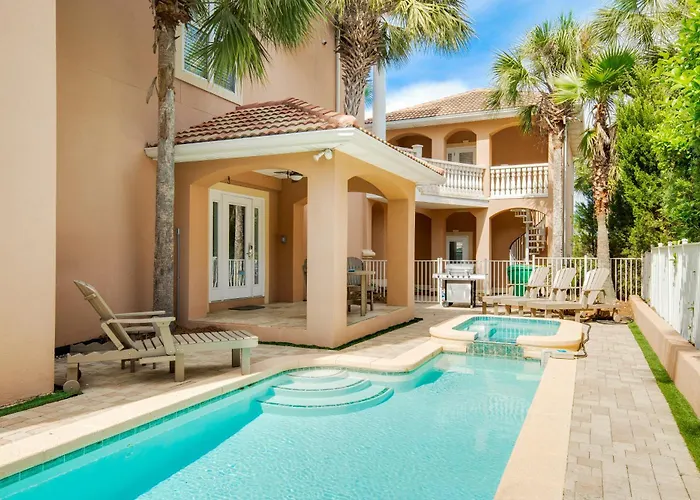 Large Pool - Hot Tub - Elevator - Gated Community Villa Destin